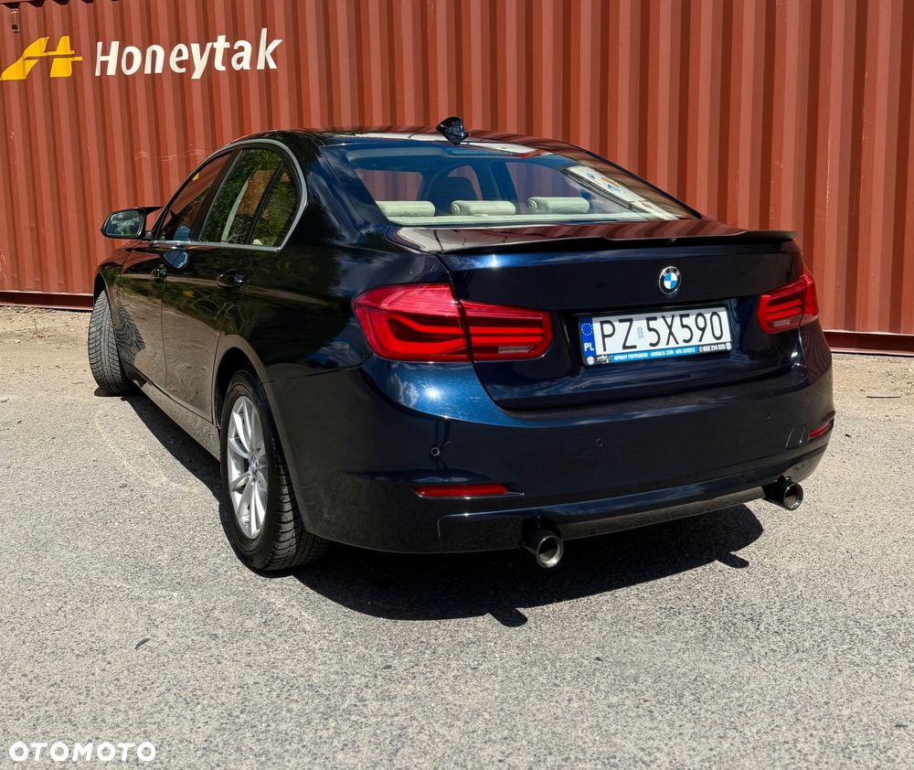 BMW Seria 3 318d Luxury Line - 3