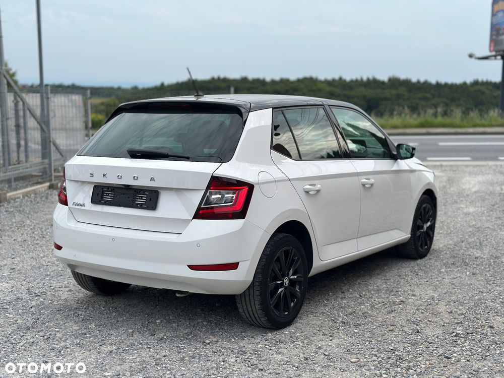 Skoda Fabia 1.0 Style Color - 14