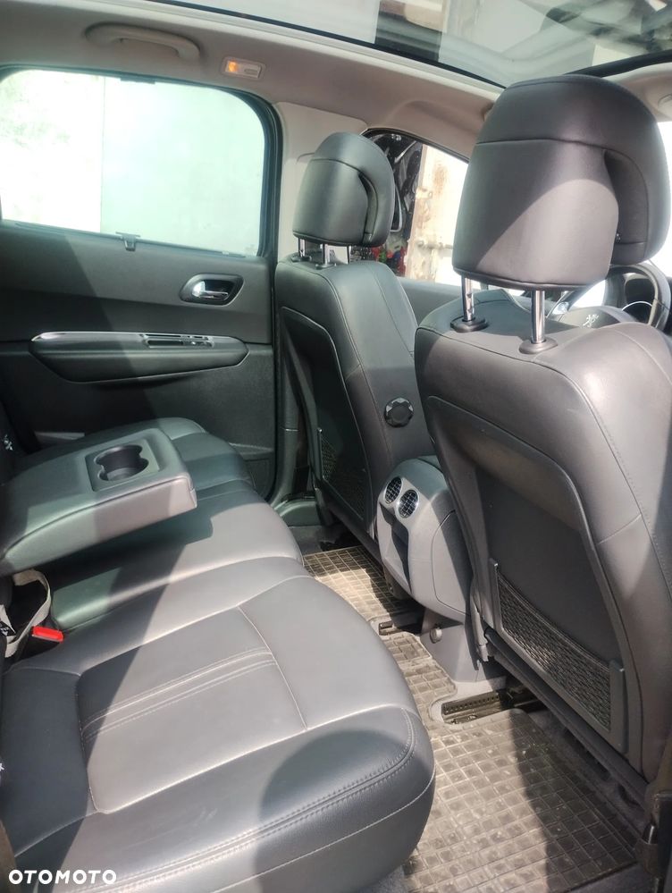 Peugeot 3008 HDi 115 Active - 18