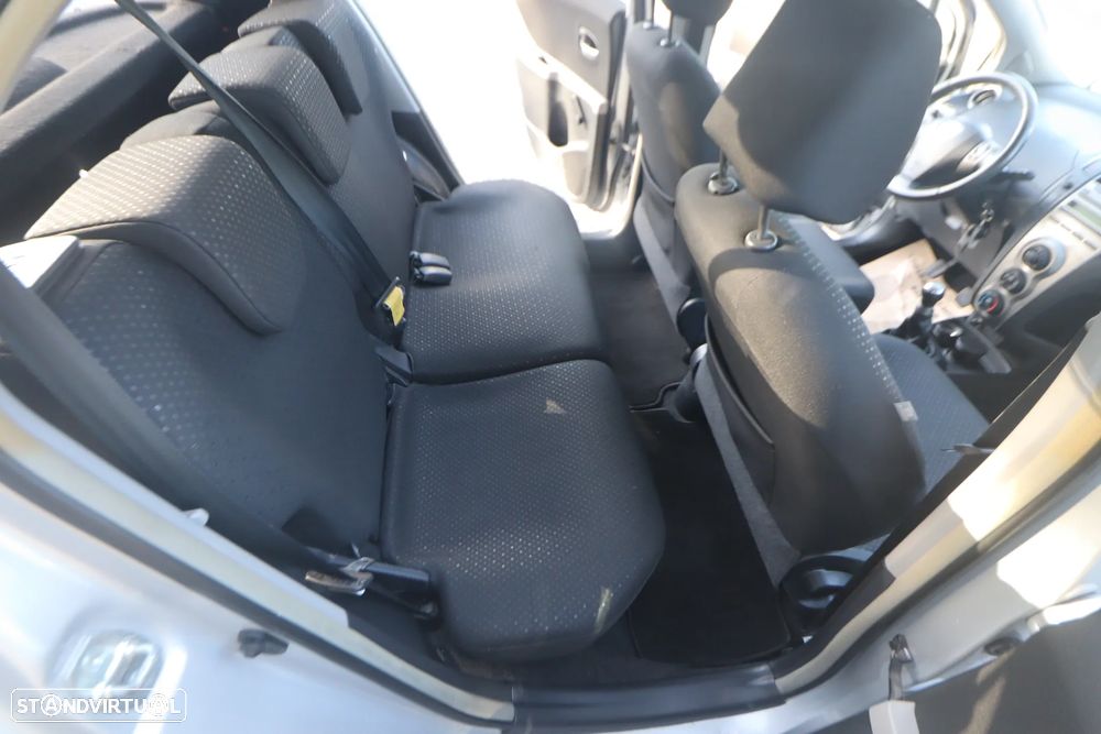 Toyota Yaris 1.0 VVT-i Comfort - 27