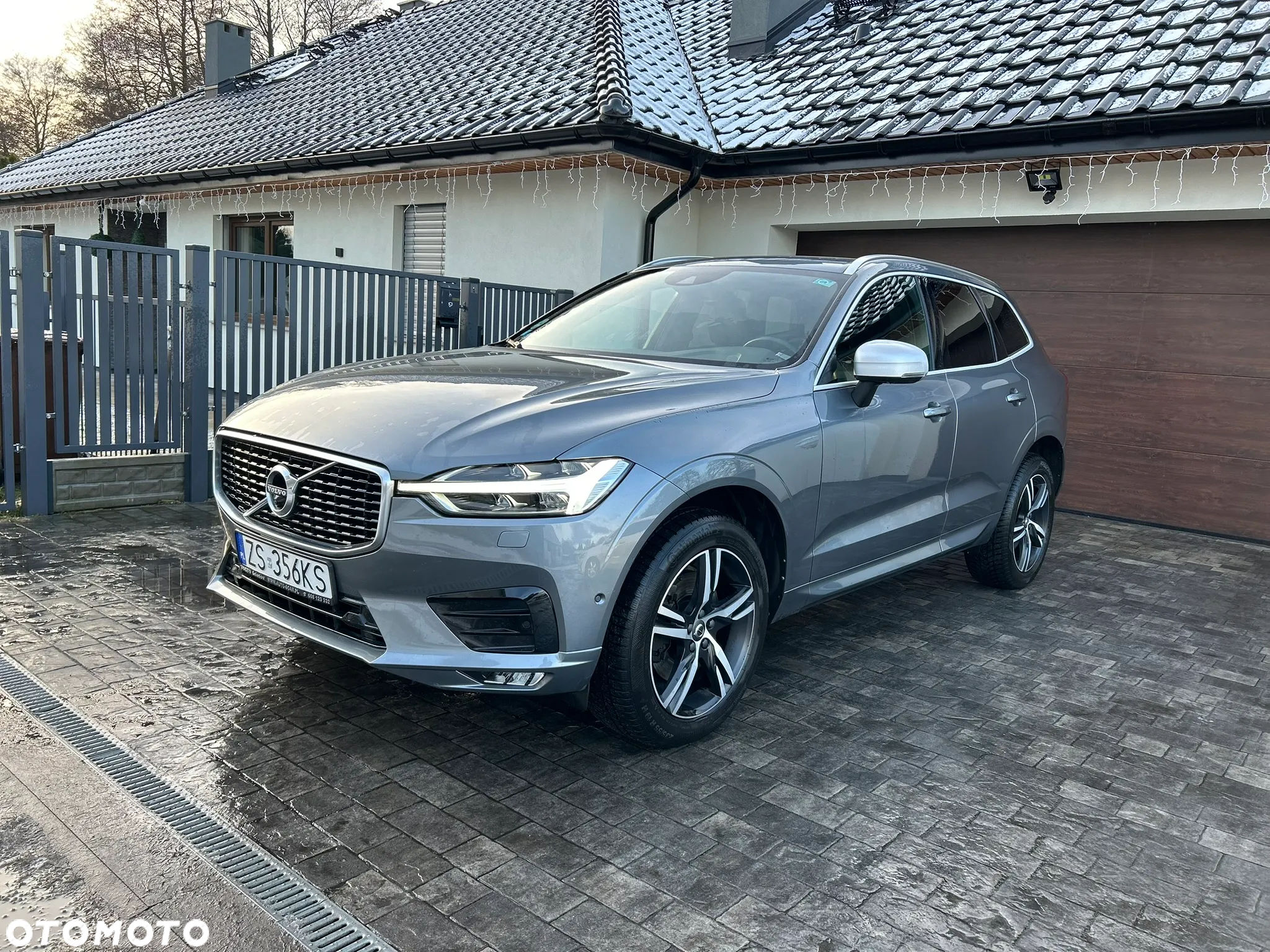 Volvo XC 60 D4 R-Design - 11
