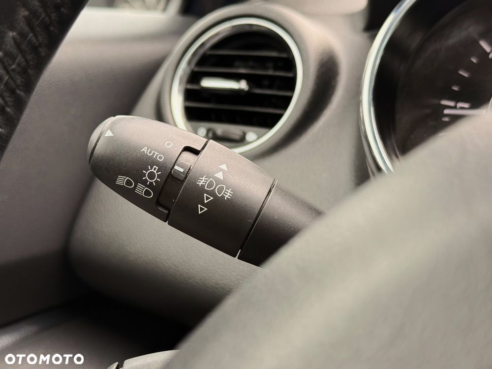 Peugeot 3008 1.2 PureTech Active - 11