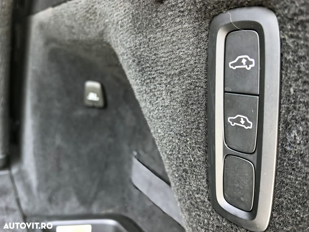Volvo XC 90 D5 AWD Inscription - 28
