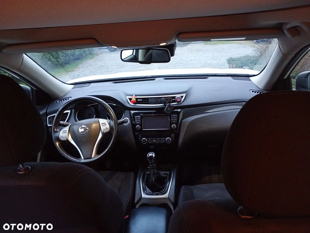 Nissan X-Trail 1.6 DCi N-Connecta 4WD - 19