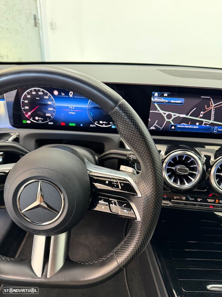 Mercedes-Benz A 250 e AMG Line - 11