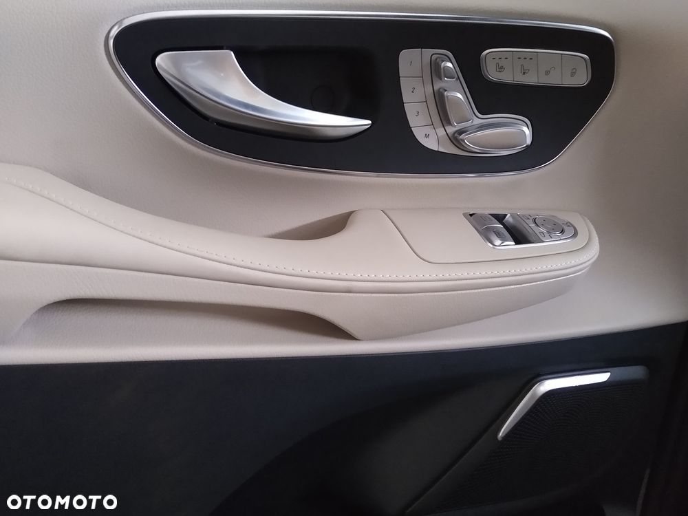 Mercedes-Benz Klasa V 300 d Avantgarde 9G-Tronic (d³ugi) - 3