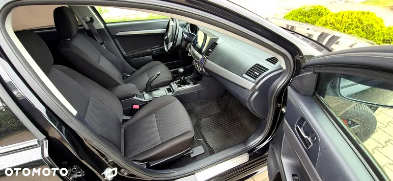 Mitsubishi Lancer 1.8 Instyle NAVI LPG - 25