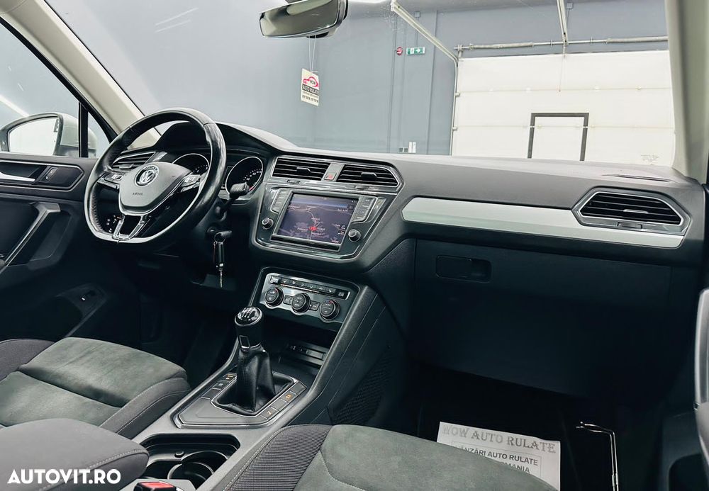 Volkswagen Tiguan - 24