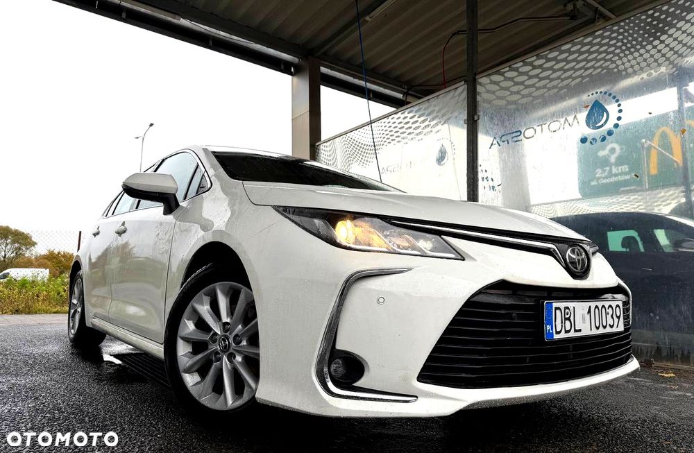 Toyota Corolla - 5