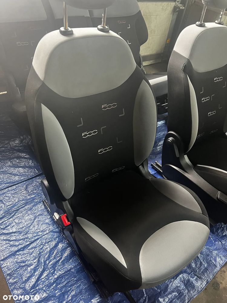 KOMPLET FOTELI FOTELE FIAT 500L ŁADNE UCHWYTY MONTAŻOWE PRZEDNICH FOTELI - 3