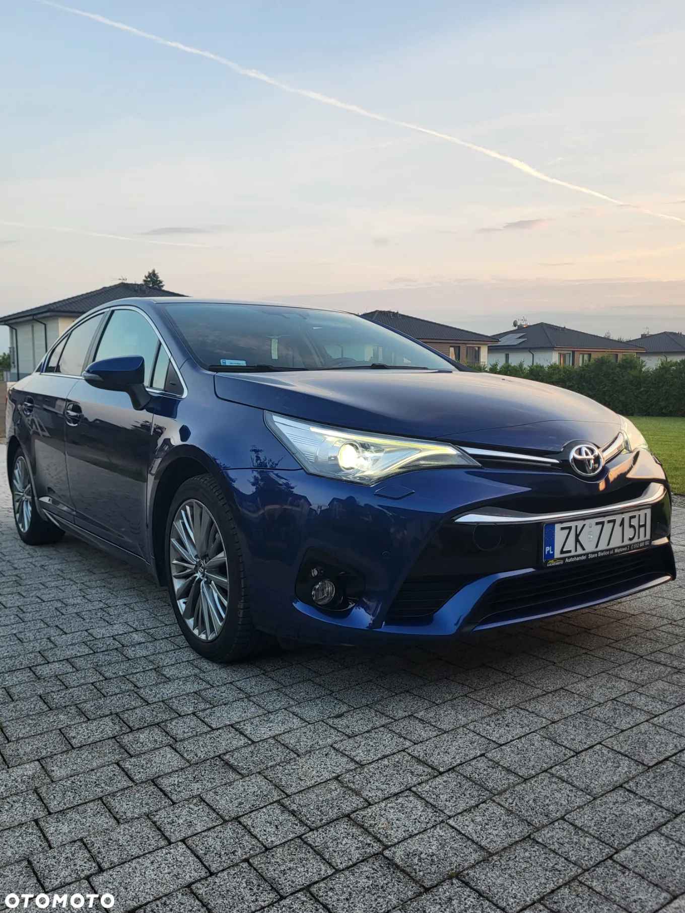 Toyota Avensis 1.8 Premium MS - 2