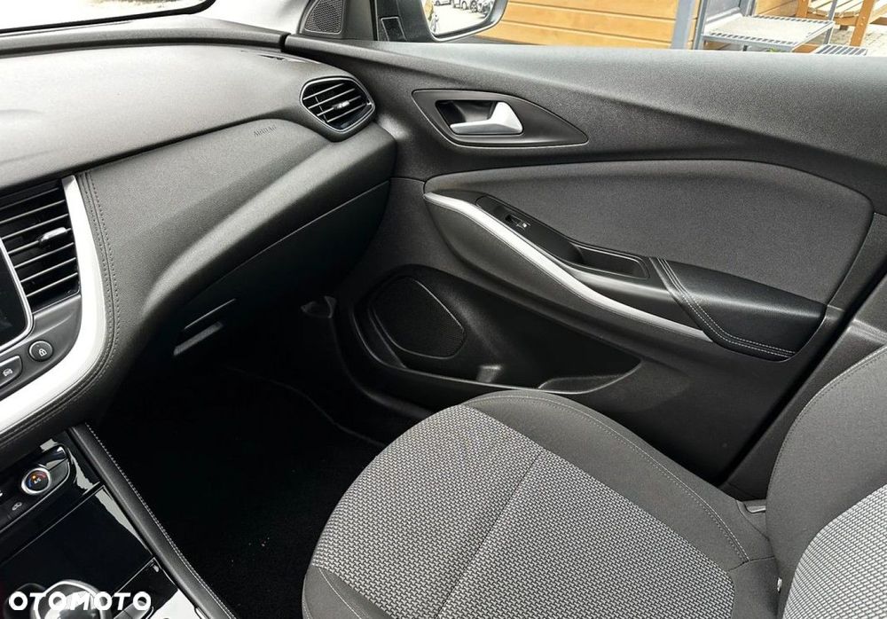 Opel Grandland X - 18