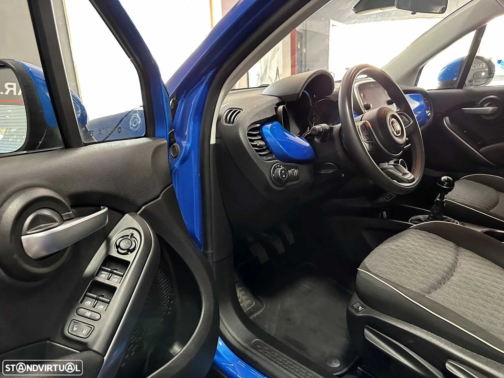 Fiat 500X 1.3 MJ City Cross S&S - 28