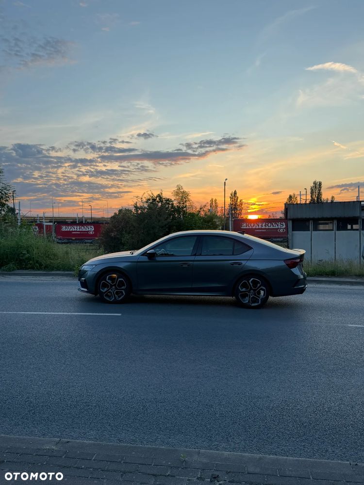 Skoda Octavia 2.0 TDI RS DSG - 3