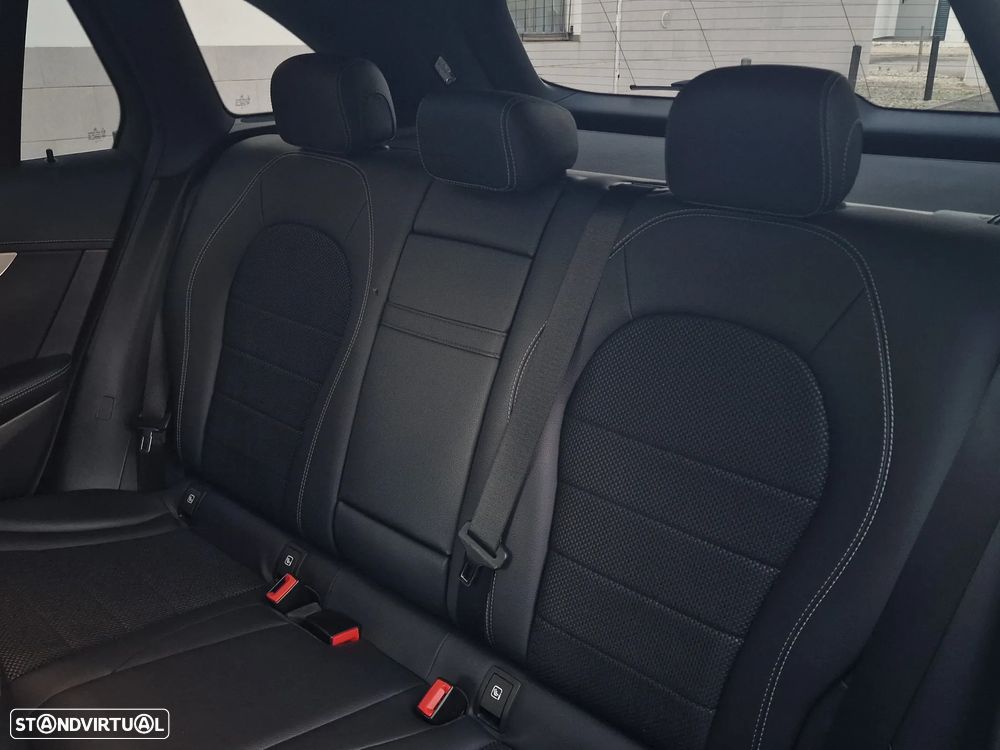 Mercedes-Benz GLC 300 de 4Matic 9G-TRONIC Exclusive - 11