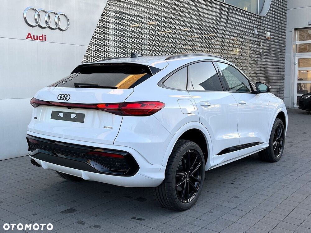 Audi Q5 Sportback - 28
