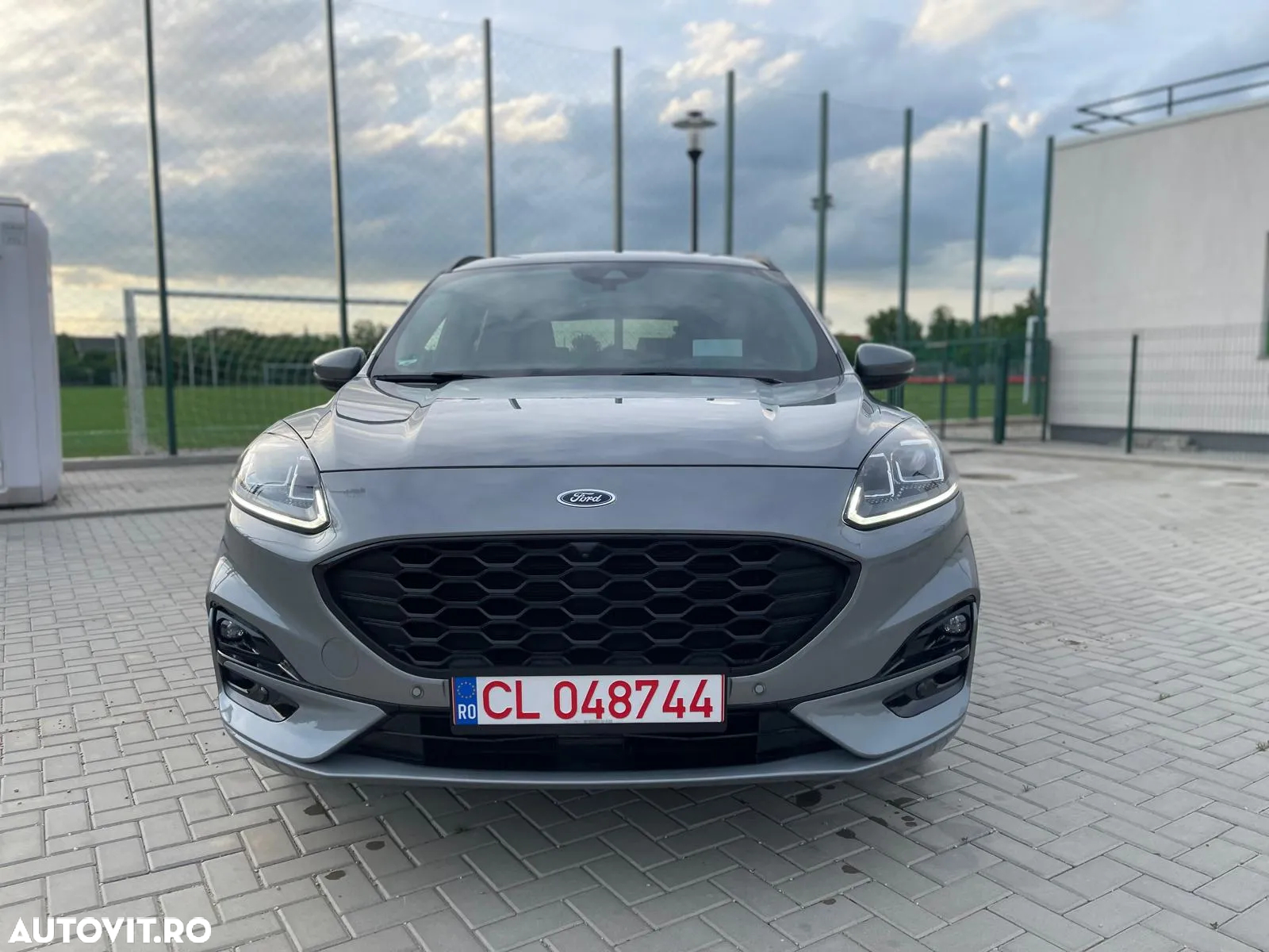 Ford Kuga 2.5 Duratec PHEV ST-LINE X - 3
