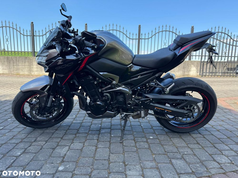 Kawasaki Z 900 - 17