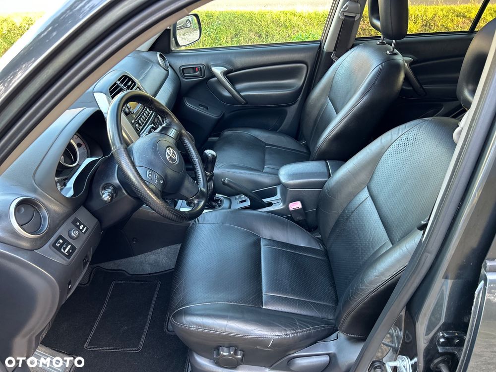 Toyota RAV4 4x4 Executive - 11