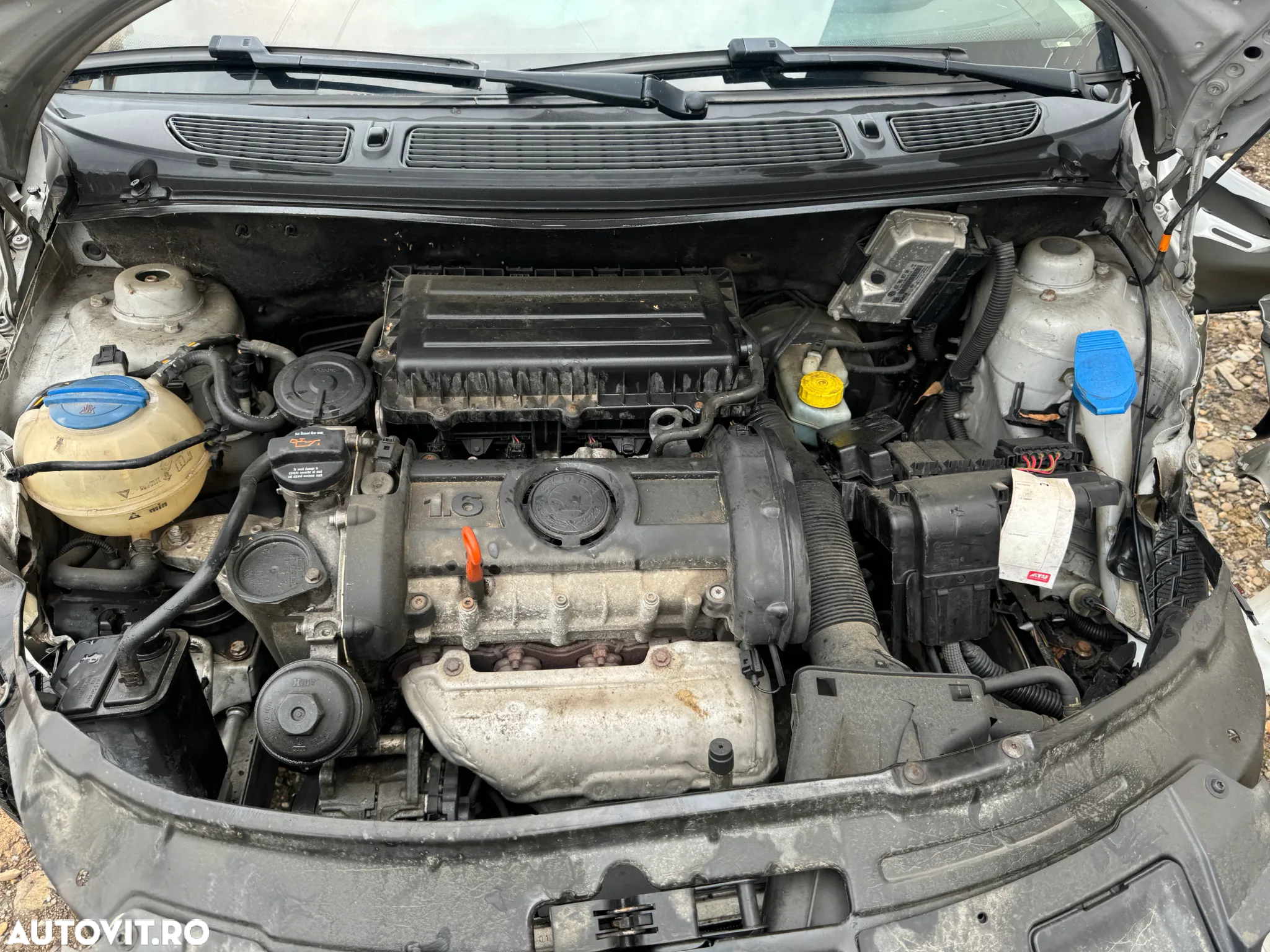 Dezmembram Skoda Roomster 1.6b cod BTS scout - 6