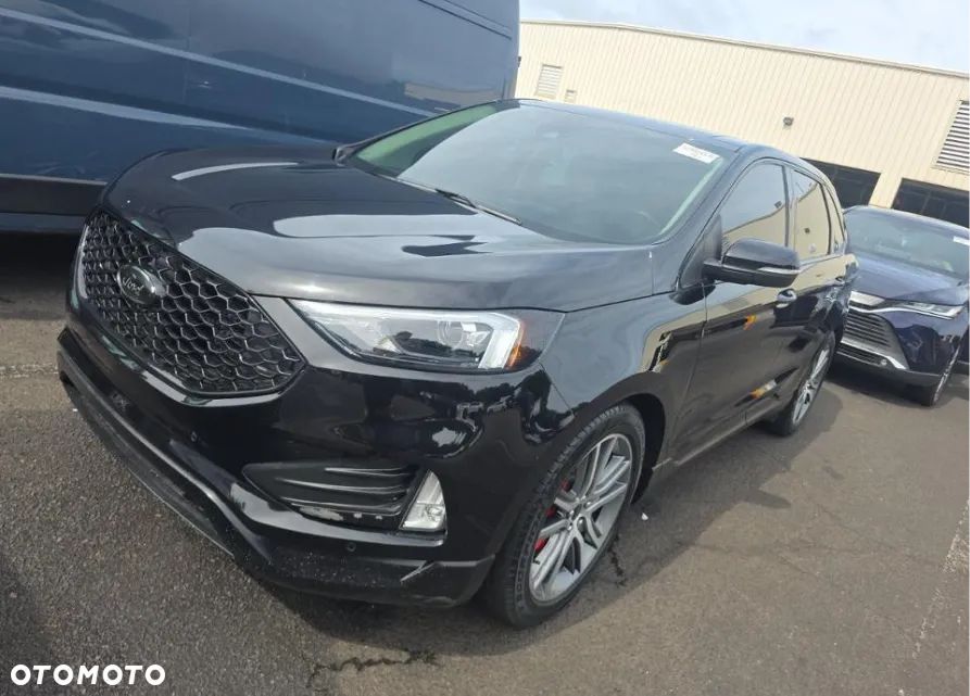 Ford Edge - 1