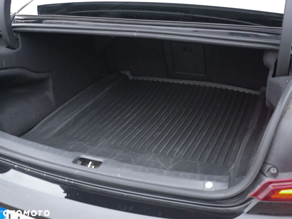 Volvo S90 D3 R-Design - 23