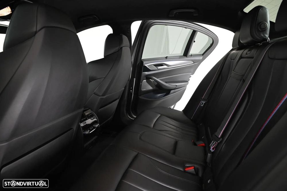 BMW M5 Standard - 32