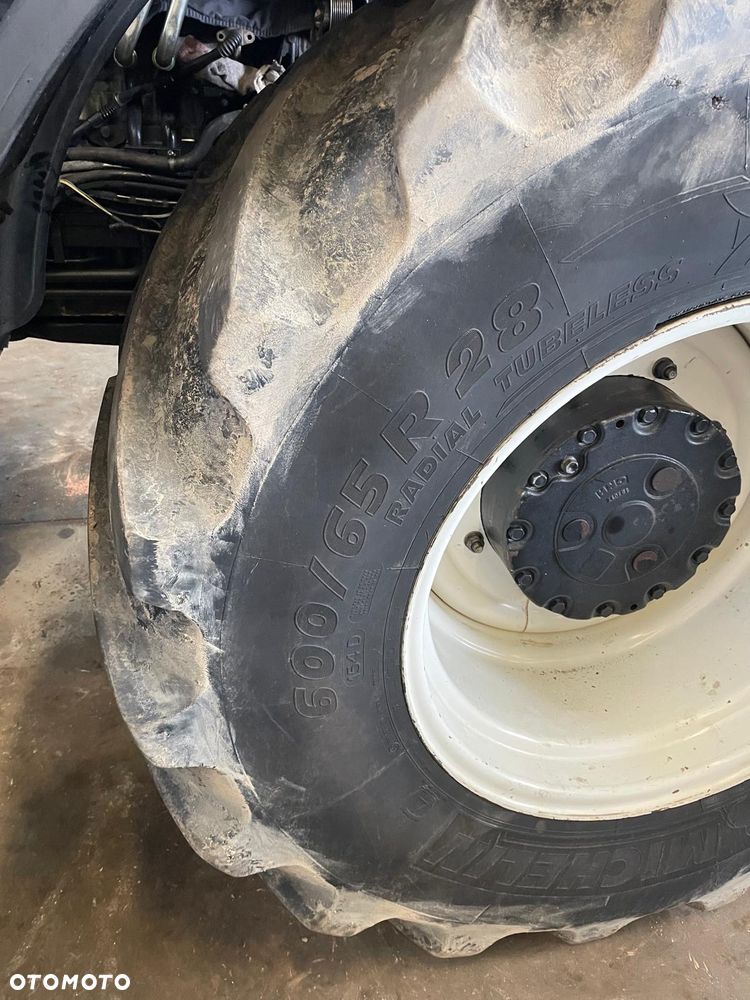 New Holland T7.220 - 6