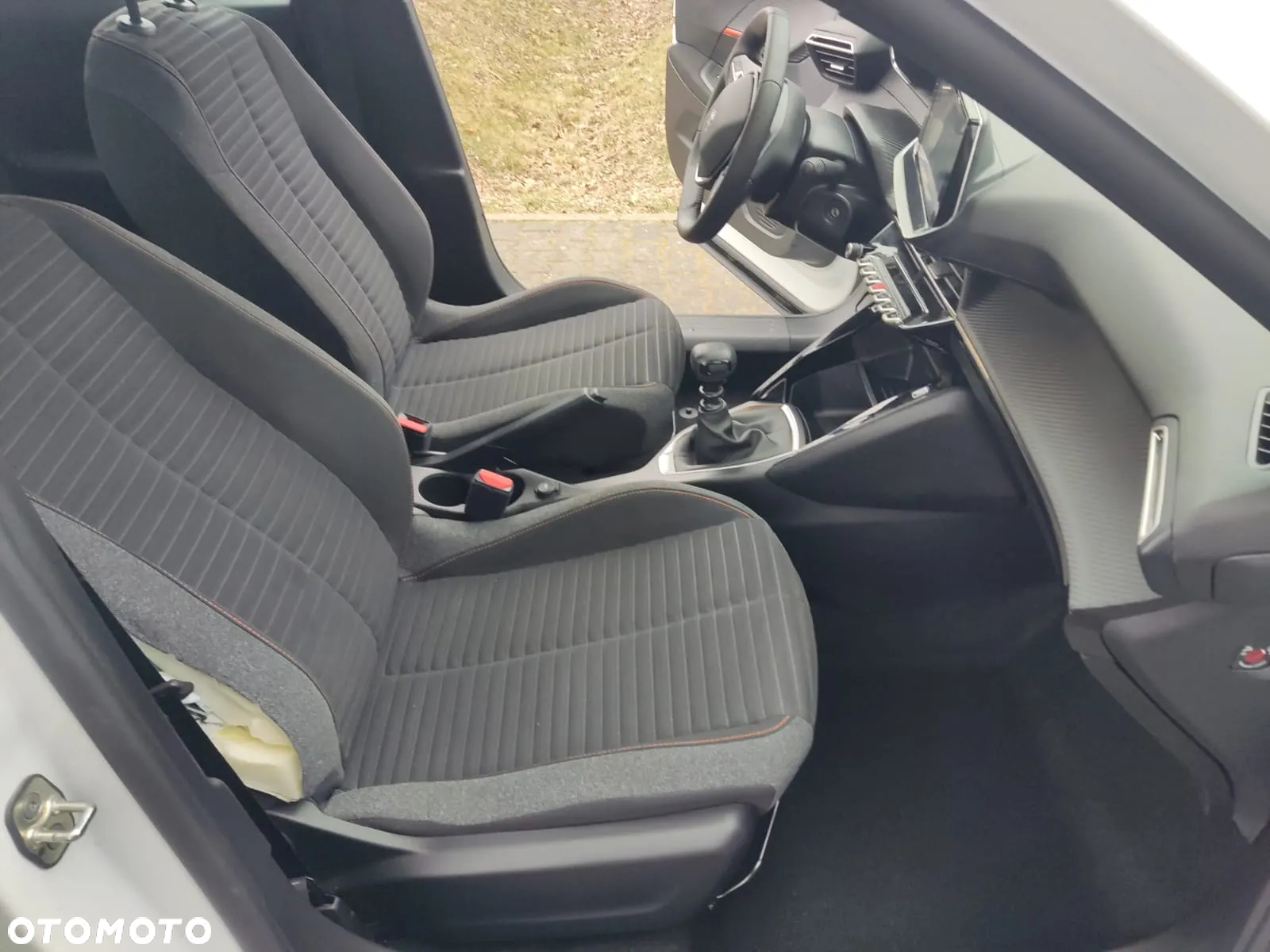 Peugeot 2008 - 24