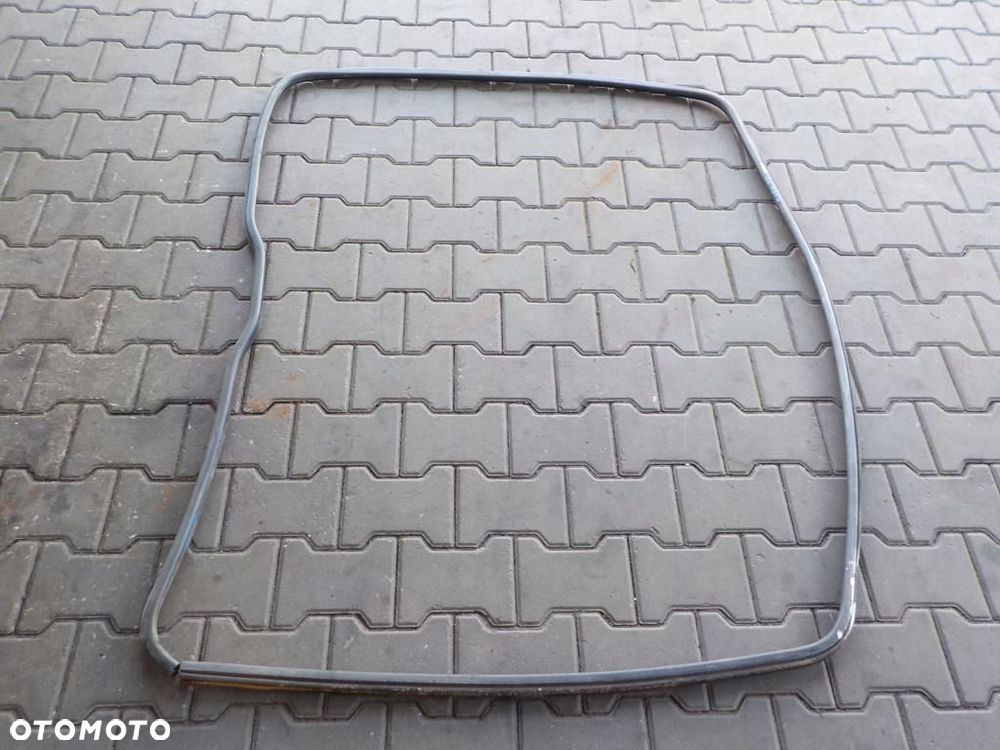 VW T4 USZCZELKA DRZWI ODSUWANYCH PRAWYCH - 1