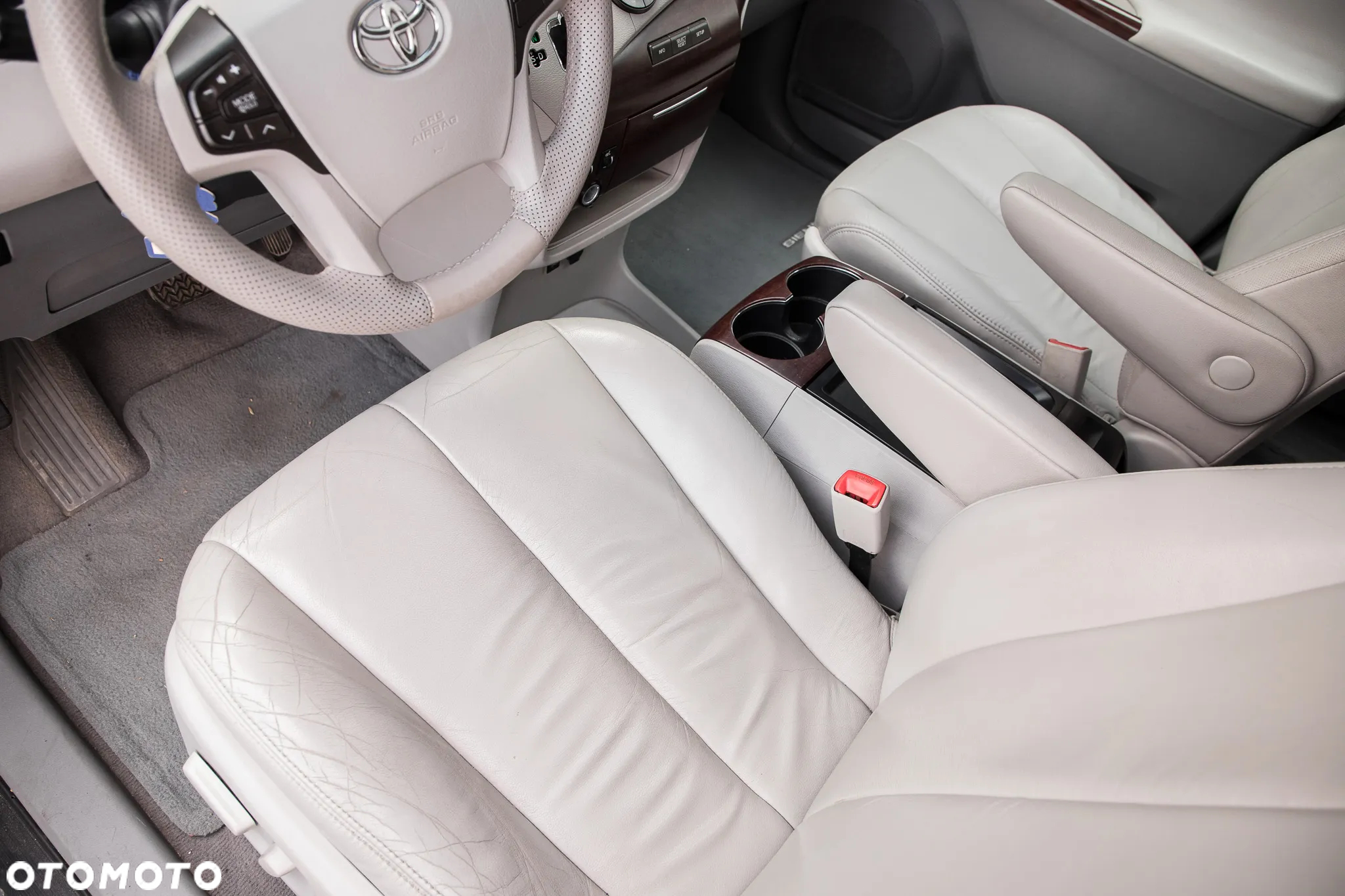 Toyota Sienna 3.5 V6 XLE AWD - 15