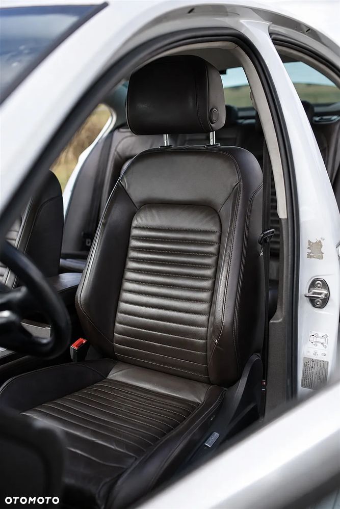 Volkswagen Passat 2.0 TDI BMT Highline DSG - 21