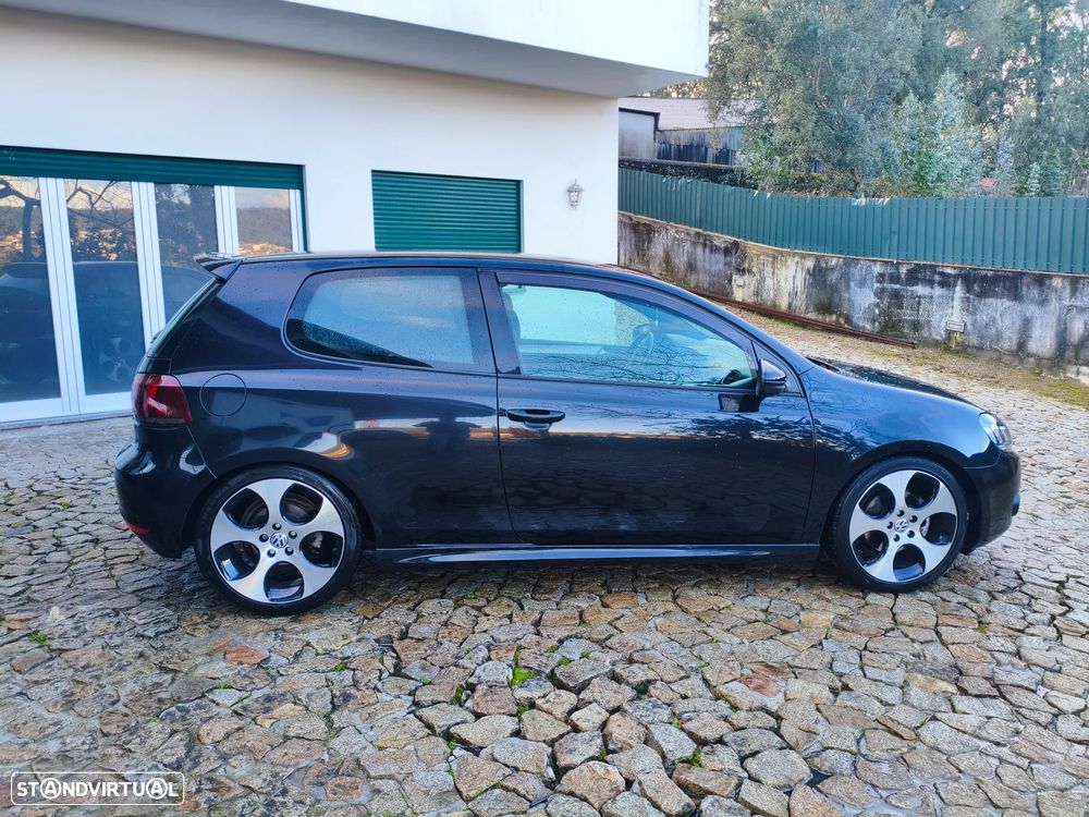 VW Golf 2.0 TDi Highline DSG - 2