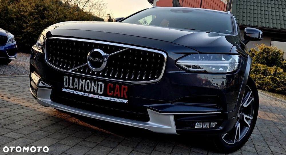 Volvo V90 Cross Country D5 AWD Geartronic Pro - 2