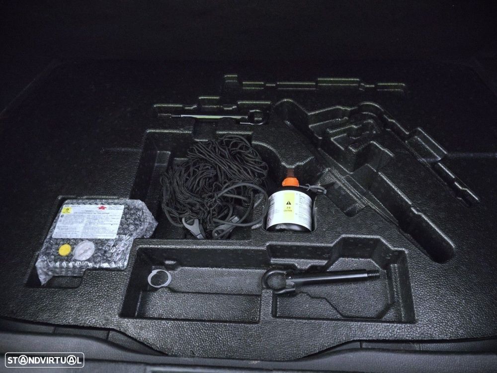 Toyota C-HR 1.8 HSD Lounge - 36