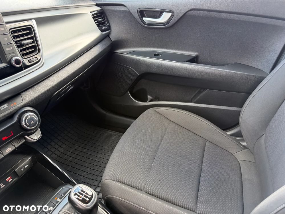 Kia Rio 1.4 L - 17