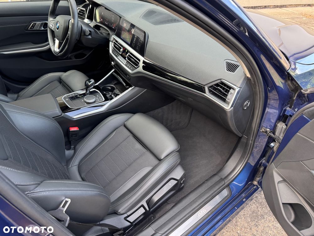 BMW Seria 3 318i Sport Line sport - 14