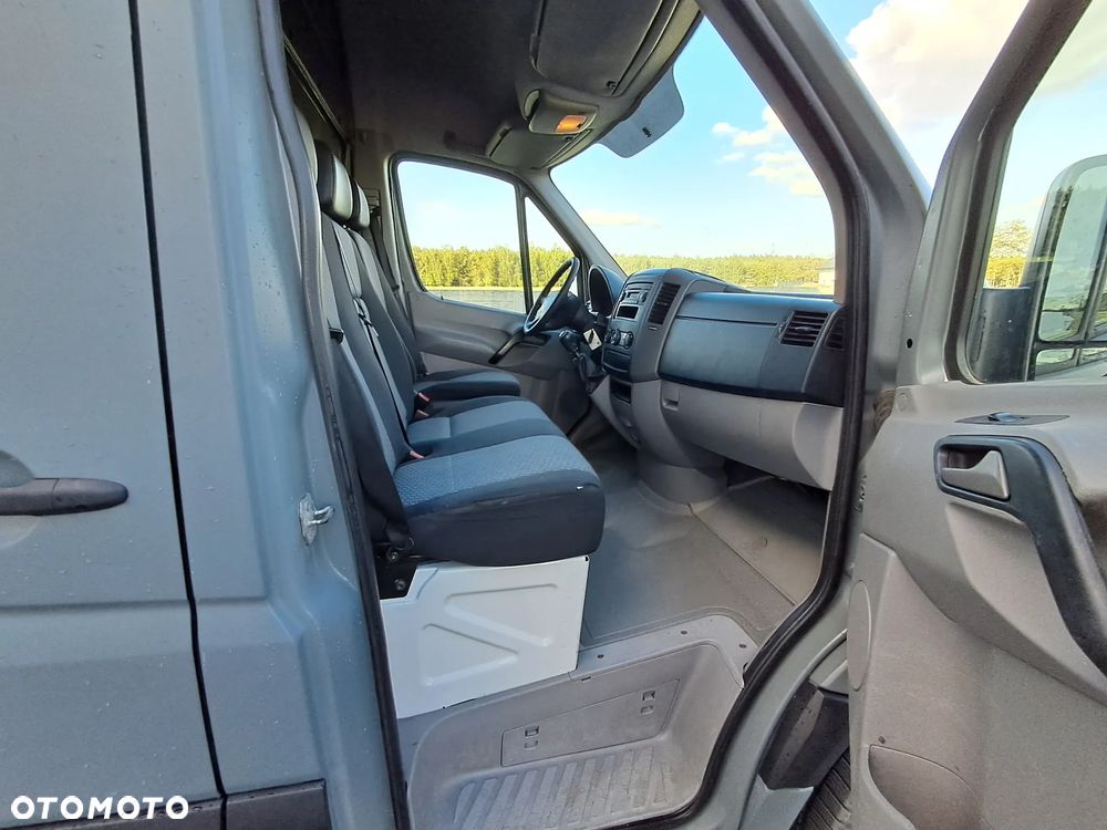 Volkswagen Crafter - 11