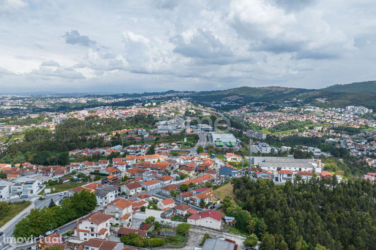Terreno para construção de 9500 m2, em Gondomar - Grande imagem: 2/15