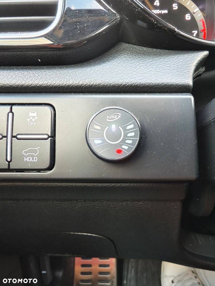 Kia ProCeed 1.6 T-GDI GT DCT - 10