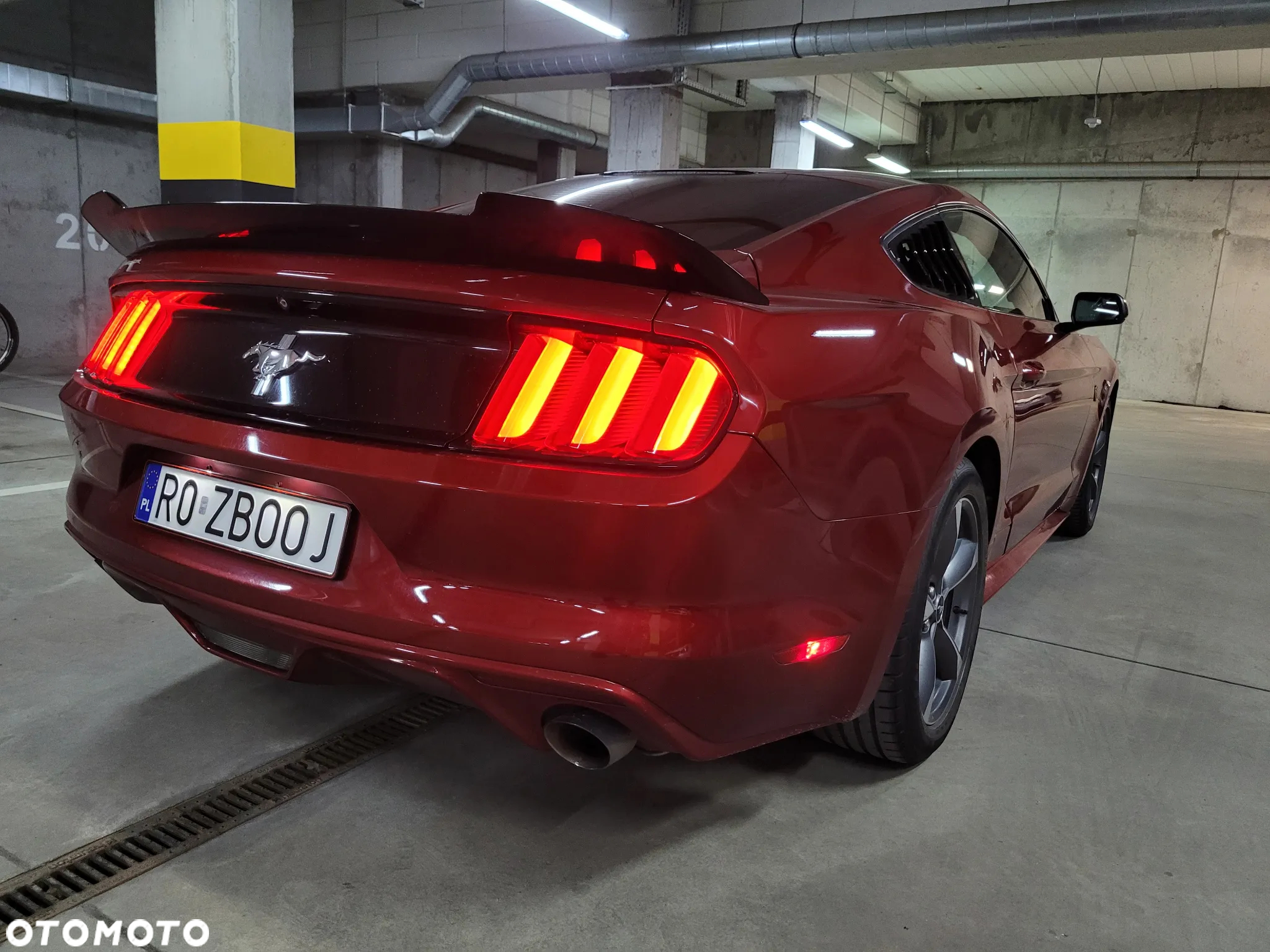 Ford Mustang - 2