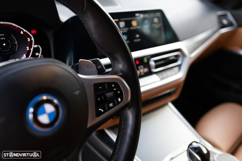 BMW 320 e Aut. M Sport - 38