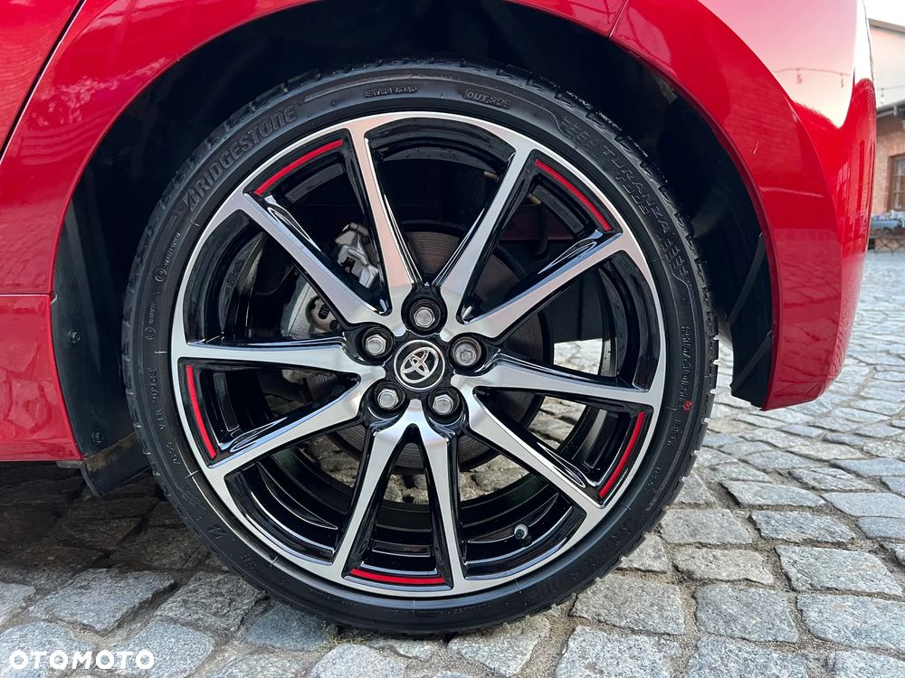 Toyota Yaris Hybrid 1.5 VVT-i GR SPORT - 38