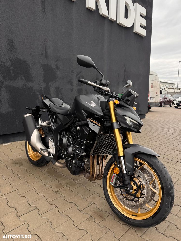 Honda CB 1000 Hornet - 1