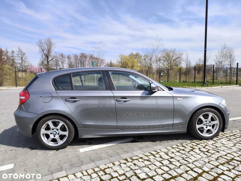 BMW Seria 1 118d Sport Line - 19