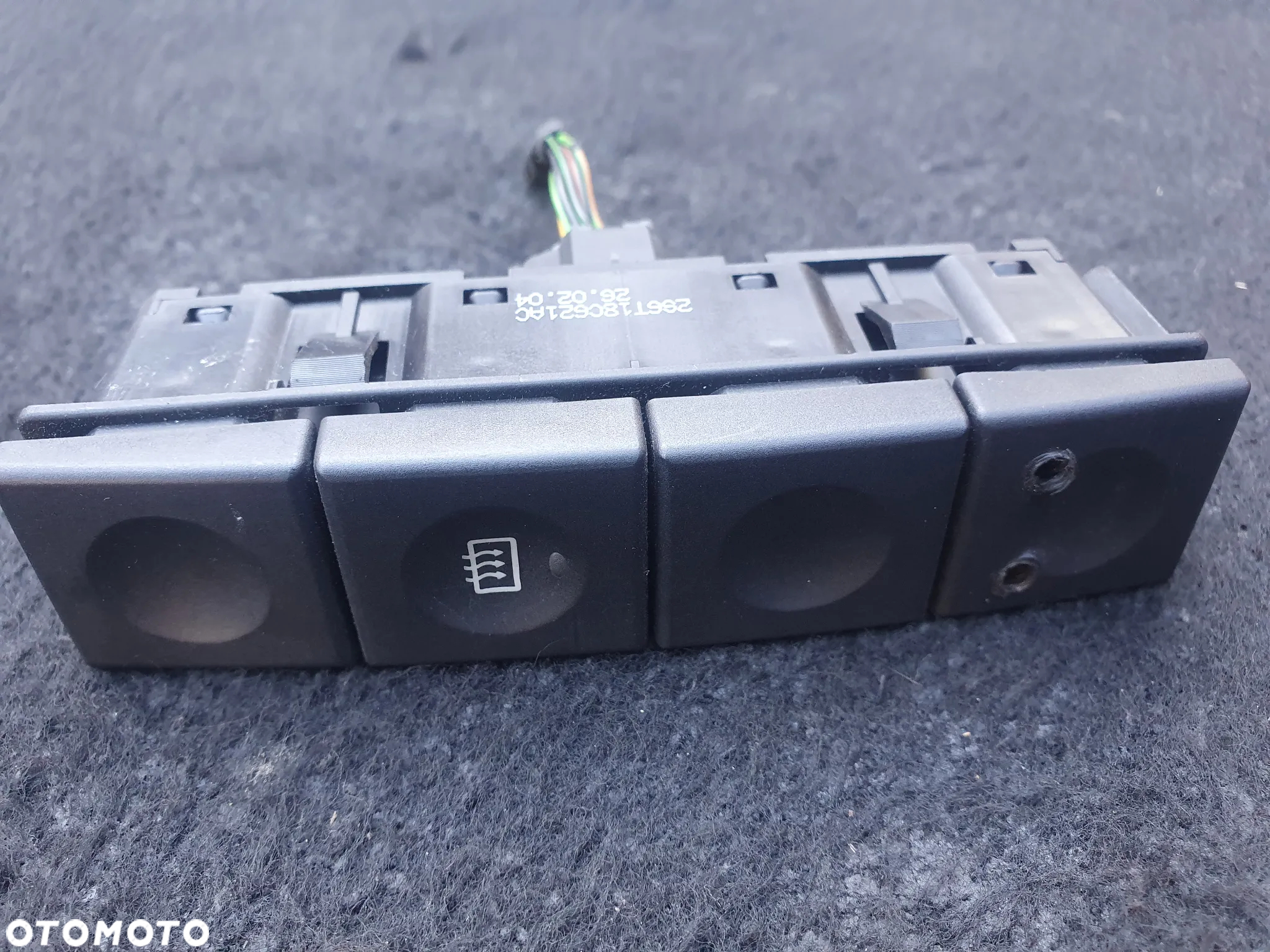 PRZEŁĄCZNIK PODGRZEWANIA SZYB FORD FIESTA MK6 2S6T18C621AC FORD FUSION - 2