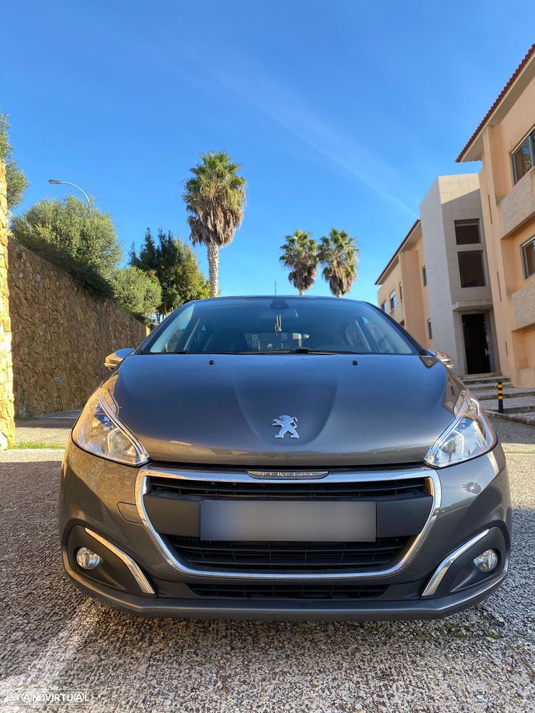 Peugeot 208 1.6 BlueHDi Style - 4