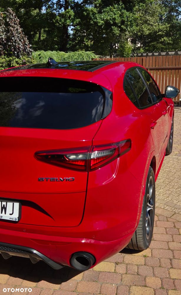 Alfa Romeo Stelvio 2.0 Turbo Veloce Q4 - 12