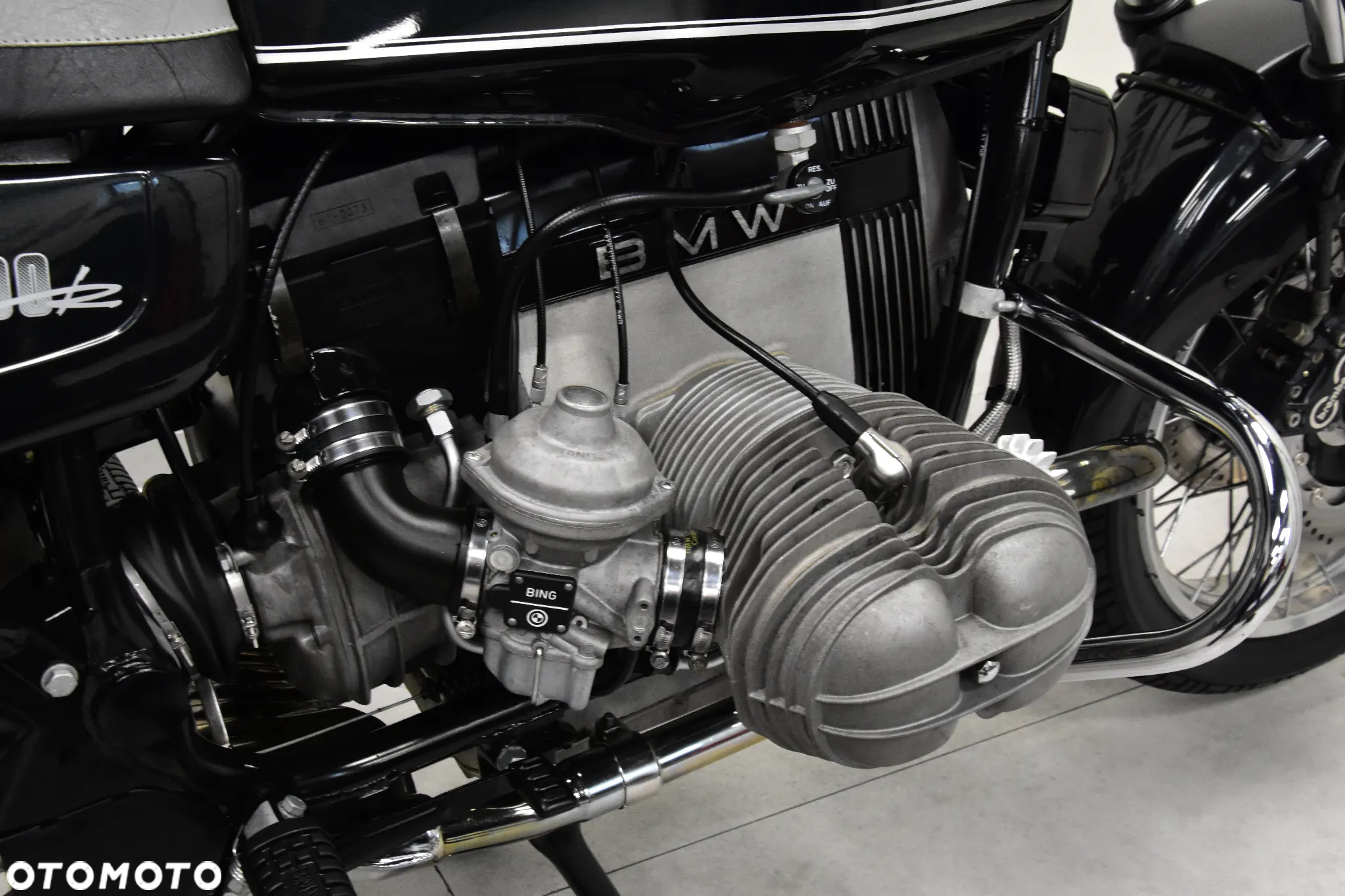 BMW R - 30