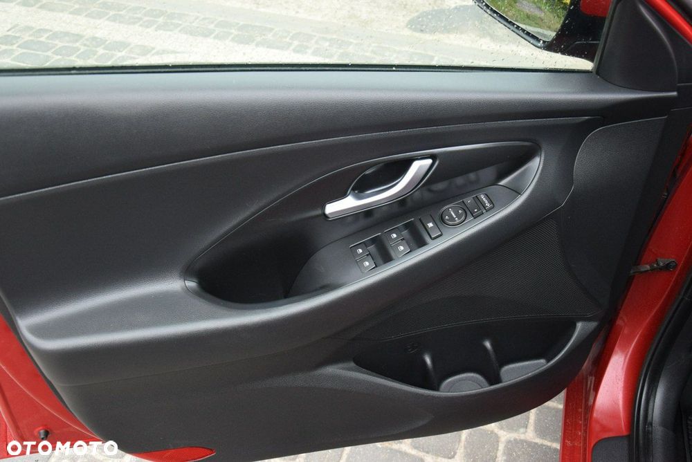 Hyundai i30 1.0 T-GDI YES - 11